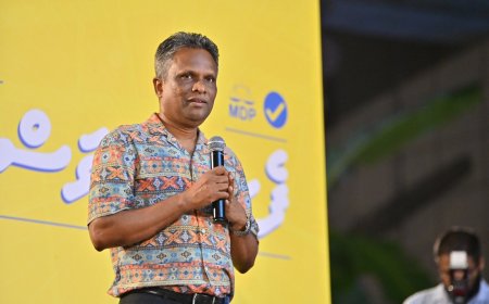 މި އަންނަނީ ކޯޅޭކަށް ނޫން. މާލޭގެ ޙާލަތު ބަދަލު ކުރަން: އާޒިމް