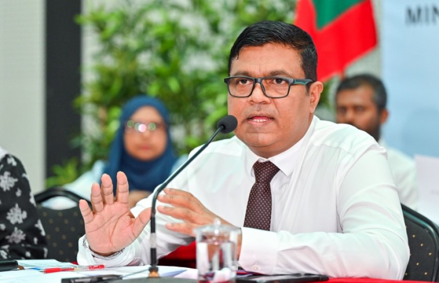 އެމެޖެންސީ ކޭސްތަކަށް ފްލައިޓްގެ ޝެޑިއުލުން އިސްކަންދޭން އުސޫލު ބަދަލުކޮށްފިން: މިނިސްޓަރ އަމީން