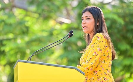 އައްޑޫ ފޭދޫ ދާއިރާގެ އެމް.ޑީ.ޕީ މެންބަރުންނަށް ރޮޒައިނާ ކަމަކު ނުދިޔަ