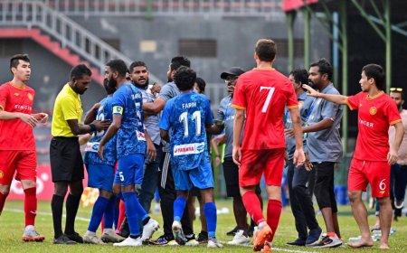 ހަމަނުޖެހުން ބޮޑުވެ ވިކްޓްރީއާއި ކުޑަހެންވޭރު ކުޅުނު މެޗު ހުއްޓާލައިފި