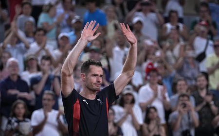 ބައްޔަކުން އެންޑީ މަރީ ކެރިއަރު ނިންމާލައިފި