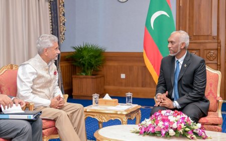 އިންޑިޔާއާ ގުޅުން ބަދަހިކުރަން ސަރުކާރުން ކުރާ މަސައްކަތް ބަލައި ނުގަންނަ ފަރާތްތަކަށް ނަޝީދުގެ މެސެޖެއް!