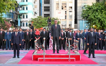 ޤައުމީ ދުވަހުގެ ދިދަ ނެގުމުގައި ރައީސުލްޖުމްހޫރިއްޔާގެ ދެކަނބަލުން ބައިވެރިވެވަޑައިގެންފި