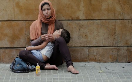 އިޒްރާއިލްގެ ހަމަލާތަކުން ސަލާމަތް ހޯދަން ކުރާ ދަތުރުގައި އާންމުންގެ ޙާލަތުގެ ނާޖާއިޒު ފައިދާ ނަގަނީ!