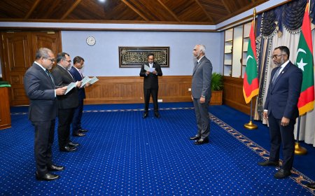 ކެބިނެޓަށް ބަދަލުތައް ގެންނަވައިފި, ވަޒީރުން ހުވާ ކުރައްވައިފި