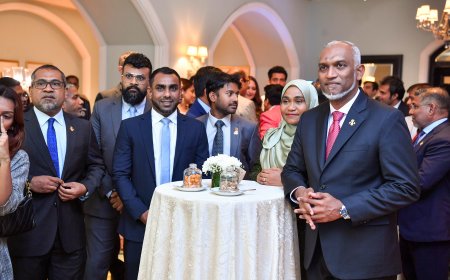 ރައީސް މުމްބާއީގައި, ދައުވަތު ދެއްވީ ރާއްޖޭގައި އިންވެސްޓް ކުރަން