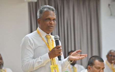 ކައުންސިލް ހިންގުމުގައި ސަރުކާރުގެ ތެރެއިން ދަތިކަމެއް ނެތް- މޭޔަރު އާޒިމް