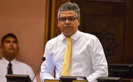 ލޯނު ނުދެއްކުމުން ހެވީލޯޑްގެ ތިން ރަށެއް ބޭނުންކުން ވިއްކާލަނީ