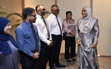 އެފްރިކާ އޭޝިއާ ލޫމިނަރީގެ އަހަރީ ކޮންފަރެންސްގައި ބައިވެރިވެވަޑައިގަތުމަށް ރައީސުލްޖުމްހޫރިއްޔާގެ އަނބިކަނބަލުން  ޓެންޒެނިޔާއަށް