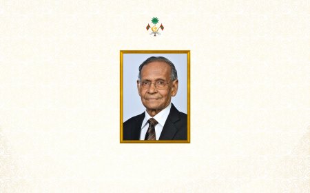 ދިވެހިރާއްޖޭގެ ތައުލީމަށް ޚިދުމަތް ކުރުމުގެ އެންމެ މަތިވެރި ޝަރަފު ޑޮކްޓަރ މުޙައްމަދު ޒާހިރު ޙުސައިނަށް