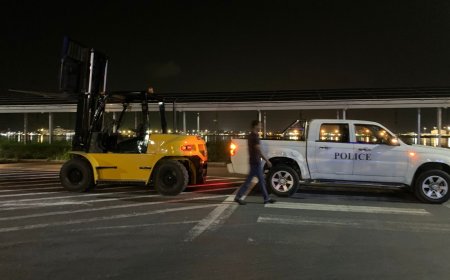 ޢާއްމު ދަތުރުފަތުރަށް އުނދަގޫވާގޮތަށް ޓެކްސީ ޑްރައިވަރުން ކުރި މުޒާހަރާއިން ޓެކްސީތަކެއް ޓޯކޮށްފި