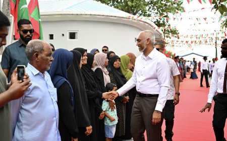 ލާމަރުކަޒީ ނިޒާމަށް ހަގީގީ ބާރުވެރިކަން ދިނުމަށް ހުއްޓުމެއް ނެތް- ރައީސް ޑރ.މުއިއްޒު