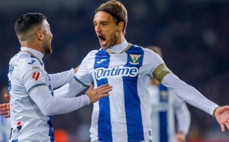 ބާސެލޯނާ ލެގޭންސްގެ އަތްދަށުވެއްޖެ