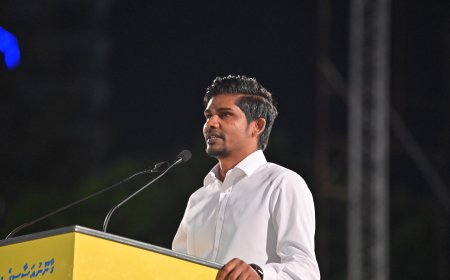 އާރުޑީސީގެ ކުރީގެ އެމްޑީ މޫކޭ އާއި ސީއެފްއޯ ޔާސިރު ދިރިއުޅޭތަން ފާސްކޮށް, އިލެކްޓްރޯނިކް ސާމާނު ހިފަހައްޓައިފި