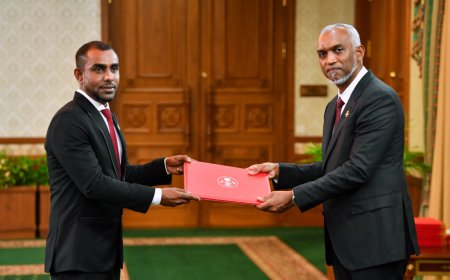 ފަތުރުވެރިކަމާ ބެހޭ ވަޒީރުކަން ކުރުމަކީ ފަޚުރެއް, ރައީސްއަށް ޝުކުރުއަދާކުރަން- ފައިސަލް