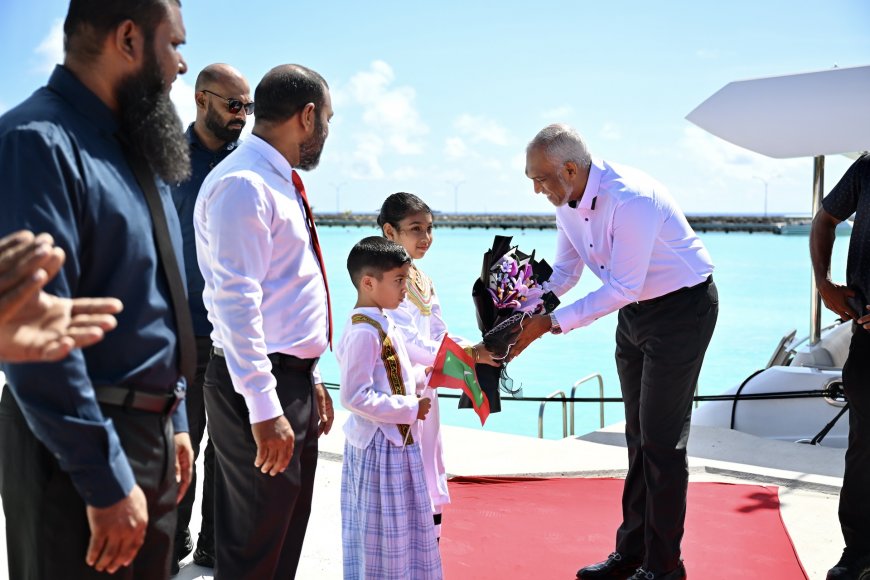 ރައީސުލްޖުމްހޫރިއްޔާ، ހުވަދުއަތޮޅަށް ވަޑައިގެންފި