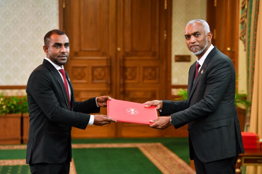 ފަތުރުވެރިކަމާ ބެހޭ ވަޒީރުކަން ކުރުމަކީ ފަޚުރެއް, ރައީސްއަށް ޝުކުރުއަދާކުރަން- ފައިސަލް