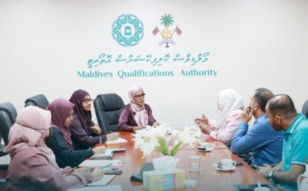 އެމްކިއުއޭގެ ހުއްދަނެތި ބޭރުގައި ހިންގާ ކޯސްތަކުގެ ސެޓްފިކެޓް ބަލައެއް ނުގަނެވޭނެ: އެމްކިއުއޭ