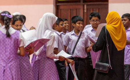 ދިރާސީއަހަރު ނިންމާ ދަރިވަރުންނާއި ޓީޗަރުން 35 ދުވަހުގެ ޗުއްޓީއަކަށް