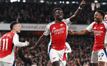 ސަކާގެ އެނބުރިއައުން ރީތި ގޯލަކާއެކު އާސެނަލްއަށް މޮޅެއް, ކްލަބަށް އަނެއްކާވެސް އަނިޔާގެ ހިޔަނި!