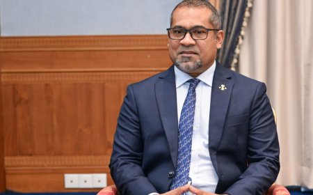 ފަނޑިޔާރުން ވަކިކުރީ އިޖުރާއަތްތަކާ އެއްގޮތަށް, ރައީސް މުއިއްޒު ނުފޫޒެއް ނުފޯރުއްވާނެ- ޚަލީލް