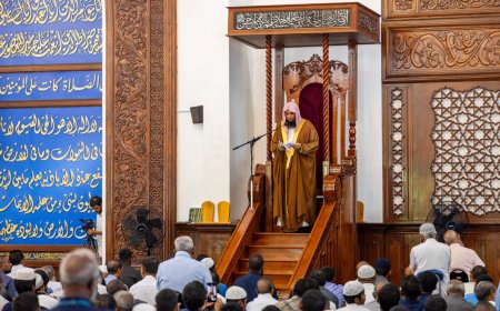 އެންމެ ނުބައި މީހަކީ އަމިއްލަ މީހުންނާ ދެކޮޅަށް ހަނގުރާމަކުރާ މީހާ – ހުތުބާ