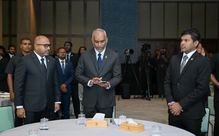 ކޮރަޕްޝަން ނައްތާލަން މަސައްކަތެއް ފަށާއިރަށް ސިޔާސީ އިދިކޮޅު ފަރާތްތަކުން ދެކޮޅު ހަދަނީ ކީއްވެ!