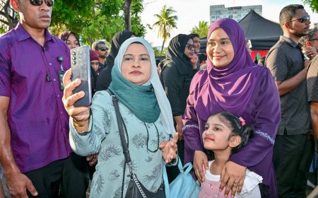 އެންމެ ޗާލު އިޙްސާސަކީ މަންމަގެ ފިރުމައިލުމާއި ބޮސްދިނުން – މެޑަމް ސާޖިދާ