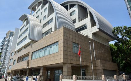 ސިންގަޕޫރުން ރާއްޖެއަށް ދަތުރުކުރުން މަނާކުރި ކަމުގެ ޚަބަރު، ޚާރިޖީ ވުޒާރާއިން ދޮގުކޮށްފި