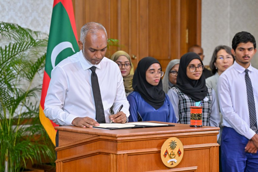 ދުންފަތުގެ ޖެނެރޭޝަނަލް ބޭން ކަނޑައަޅާ ބިލް ރައީސް ތަސްދީޤު ކުރައްވައިފި