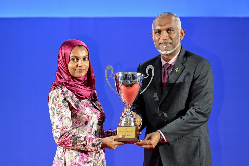 އުފެއްދުންތެރިކަމުގެ މައުރަޒުން ވަނަތައް ހާސިލްކުރެއްވި ފަރާތްތަކަށް އިނާމް ދީފި