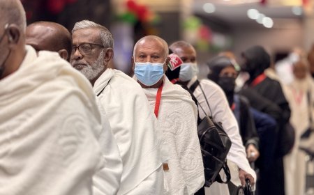 ދިވެހި ހުރިހާ ޙައްޖުވެރިން މިހާރު ތިބީ ޢަރަފާތުގައި