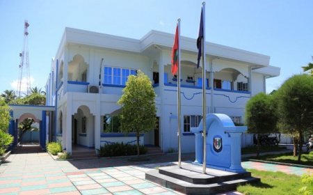 ފުވައްމުލަކުގައި ހިންގި މާރާމާރީއެއްގައި 18 އަހަރުގެ ޒުވާނަކަށް އަނިޔާވެ ފަރުވާއަށް އައްޑޫއަށް