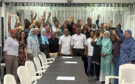 ކުރީގެ ރައީސް ނަޝީދާއި ފައްޔާޒު ބައްދަލުކުރައްވައިފި