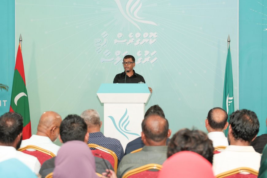 ސިޔާސީ ވެރިން ހައްޔަރުނުކޮށް ވެރިކަން ކުރާ ހަމައެކަނި ރައީސް އަކީ ރައީސް މުއިއްޒު- ހެލްތް މިނިސްޓަރ