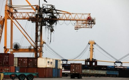 އިޒްރާއިލްއިން ޔަމަނުގެ ތިން ބަނދަރަކަށާއި ޕަވަރ ޕްލާންޓަކަށް ބޮންއަޅައިފި