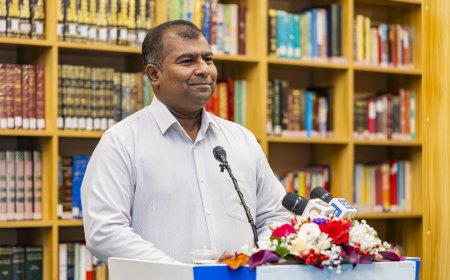 އިސްލާމީ ކުތުބުޚާނާތައް ބިނާ ކުރުމަށް ކުރާ މަސައްތަކަކީ ދިވެހިންގެ މުސްތަޤުބަލު އާ އުދަރެސްތަކަކަށް ބަދަލުކޮށްލާދޭނެކަމެއް- ވަޒީރު އާދަމް ނަސީރު