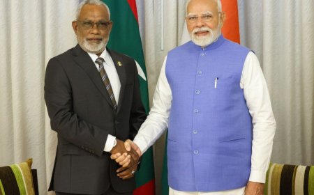 އިންޑިއާގެ ބޮޑުވަޒީރު މޯދީ ރައްޔިތުންގެ މަޖިލީހުގެ ރައީސްއާ ބައްދަލުކުރައްވައިފި