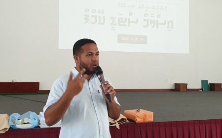 ހިސާބު ޓީޗަރެއްގެ ގޮތުގައި ރާޒީ ރަށަށް ބަދަލުވާން ޖެއްސެވި ހިސާބު