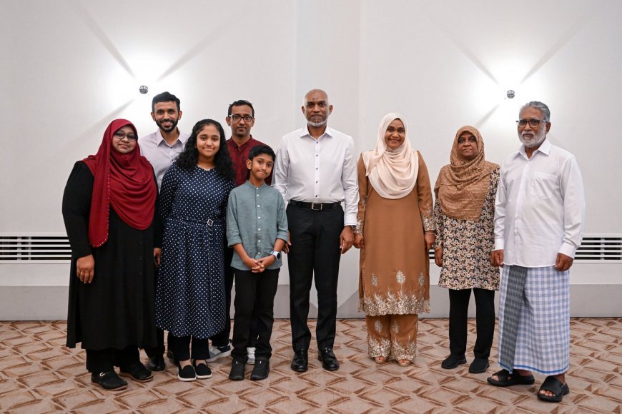 ރައީސުލްޖުމްހޫރިއްޔާގެ ދެކަނބަލުން ސިންގަޕޫރުގައި ދިރިއުޅޭ ދިވެހި ރައްޔިތުންނާ ބައްދަލުކުރައްވައިފި