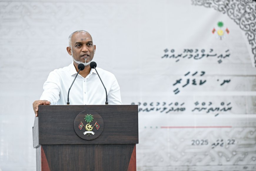 ކުޑަފަރީ ސްކޫލްގައި ދާއިމީ ގޮތެއްގައި އޭލެވެލްއަށް ކިޔަވައިދިނުމަށް ބޭނުންވާ ވަސީލަތްތައް ޤާއިމްކޮށްދެއްވަން ރައީސްގެ ވައުދެއް!