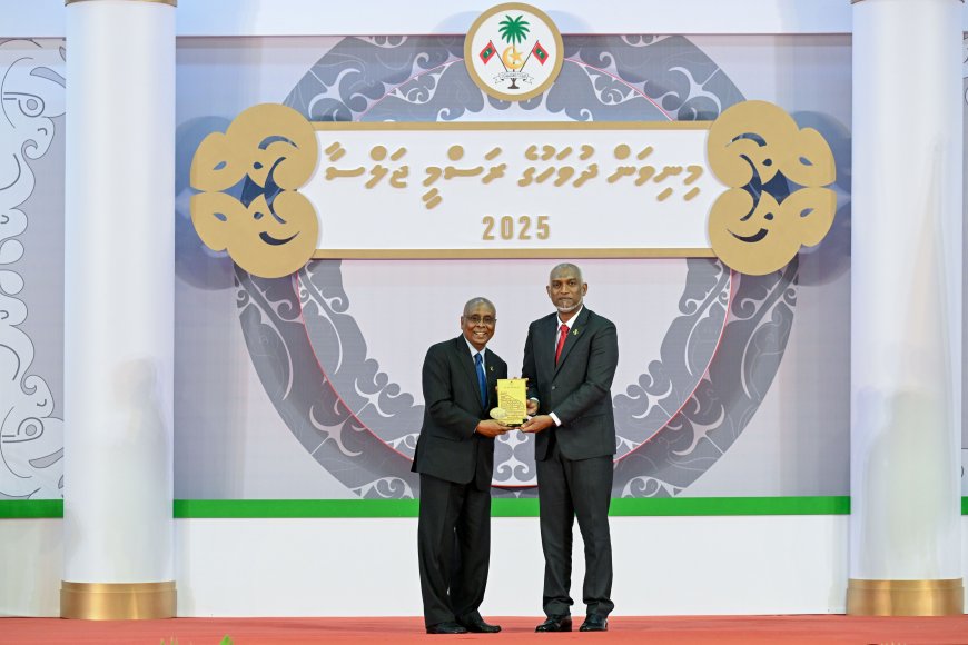ޚާރިޖީ ޚިދުމަތުގެ އެންމެ މަތިވެރި ޝަރަފް އަޙްމަދު ސަލީމަށް އަރުވައިފި