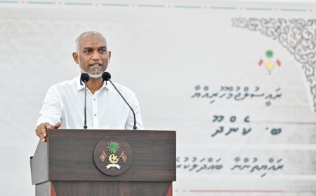 ލާމަރުކަޒީ ނިޒާމްގެ ތެރެއިން ކަންކަން ކުރަންވާނީ އިހުލާސްތެރިކޮށް, ޒިންމާދާރުކޮށް- ރައީސް