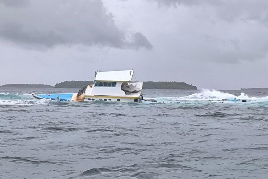 ފަރަށްއެރި ދޯންޏަކަށް އެމްއެންޑީއެފުން އެހީތެރިކަން ފޯރުކޮށްދީ ފަޅުވެރިން ސަލާމަތްކޮށްފި