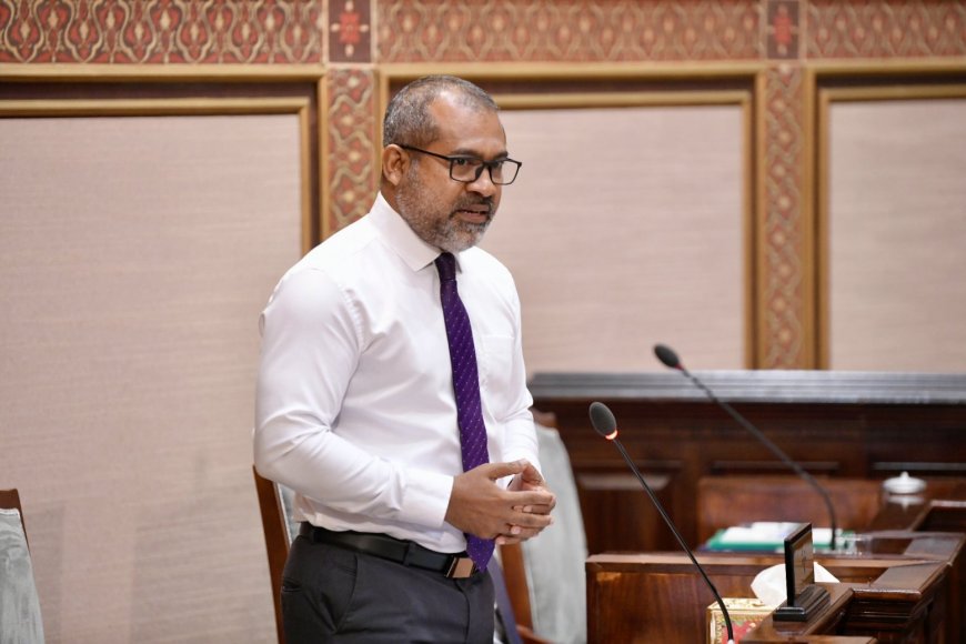 އިންޑިޔާ އައުޓް ޓީޝާރޓް ލައިގެން އަޅުގަނޑު ހުއްޓާ ނުފެންނާނެ- ފޮރިންގ މިނިސްޓަރ ޚަލީލް