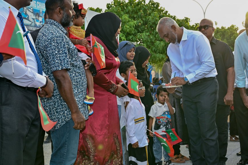 ލާމަރުކަޒީ ނިޒާމަށް ގެނައި އިސްލާހުތައް ރައީސް ދިފާއުކުރައްވައިފި