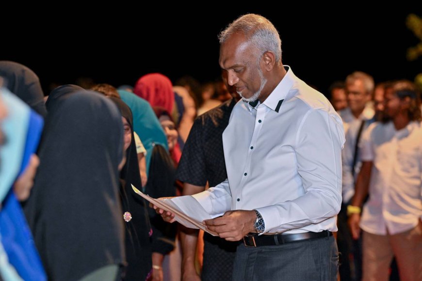 އއ.އަތޮޅު ދަތުރު ނިންމަވާލެއްވުމަށްފަހު ރައީސް މާލެ ވަޑައިގެންފި