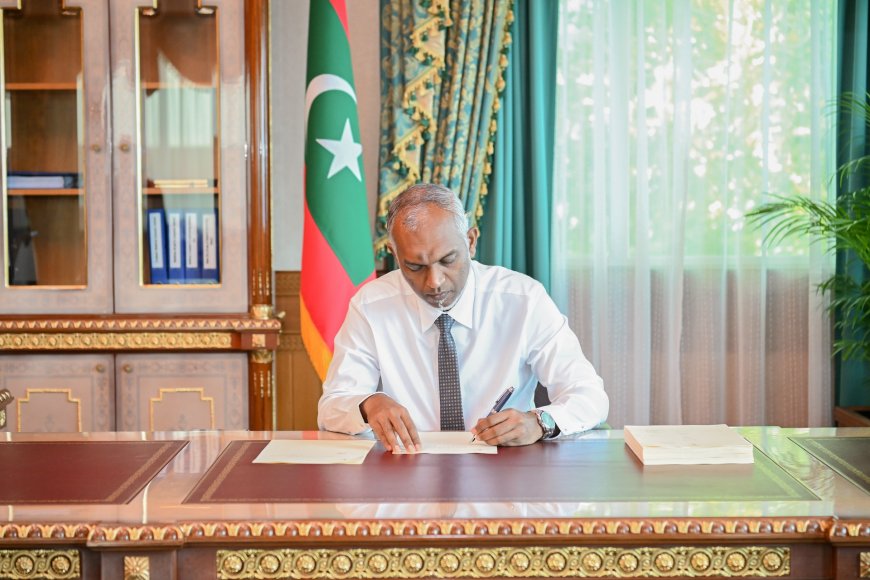 މީޑިޔާ ރެގިއުލޭޓް ކުރާ ބިލް ރައީސް ތަސްދީޤުކުރައްވައިފި