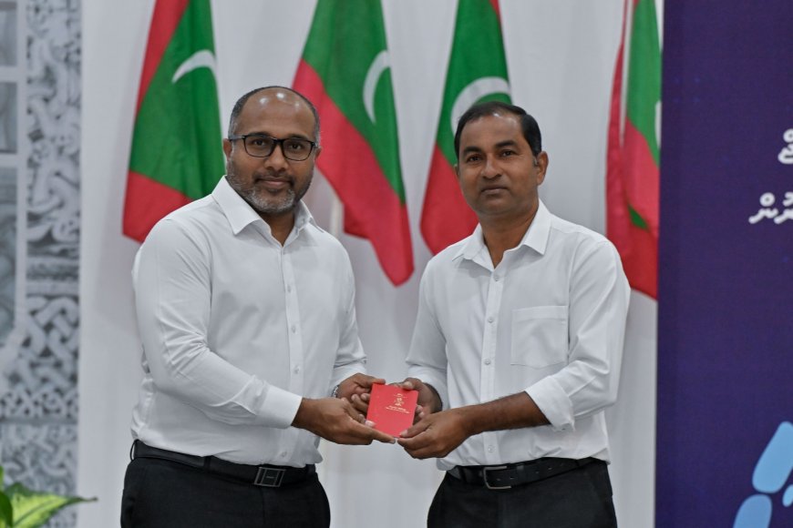 ފ.އަތޮޅާއި ވ. އަތޮޅުގައިވެސް ޕާސްޕޯރޓްގެ ޚިދުމަތް ދޭން ފަށައިފި