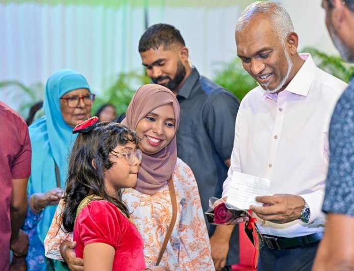 ރައްޔިތުންގެ ގާތަށް ރައީސް: ޝުޢޫރާއި ރައީސާ ދެމެދު ހުރަހެއް ނެތް